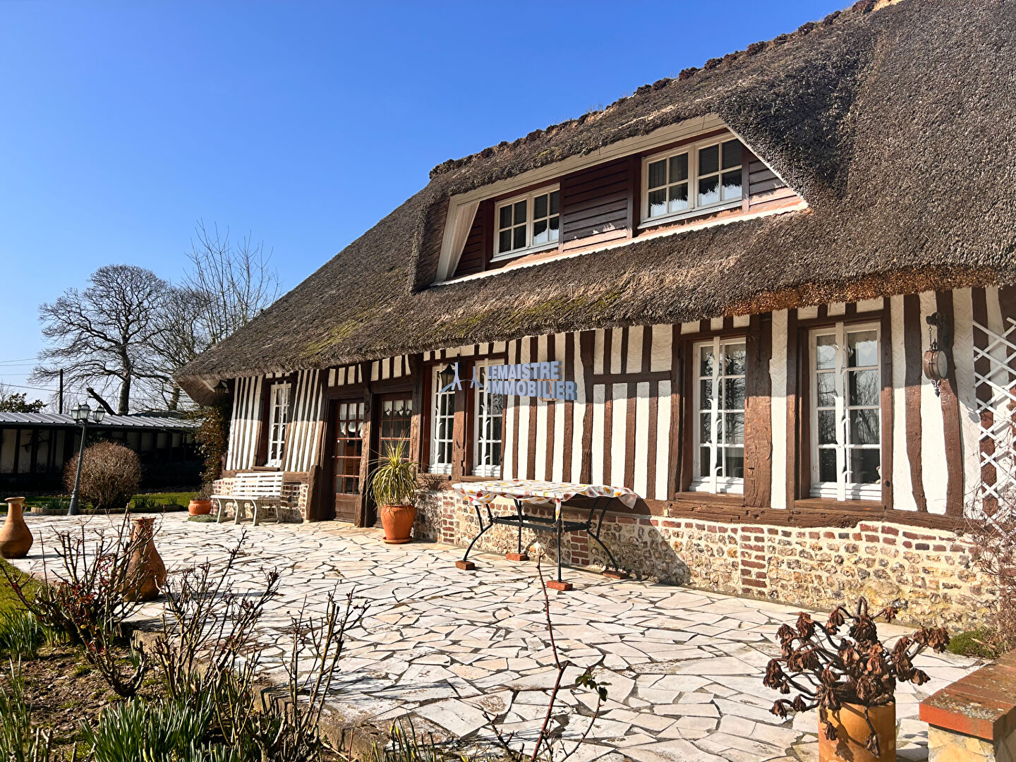 Maison-Villa - ANGERVILLE L ORCHER