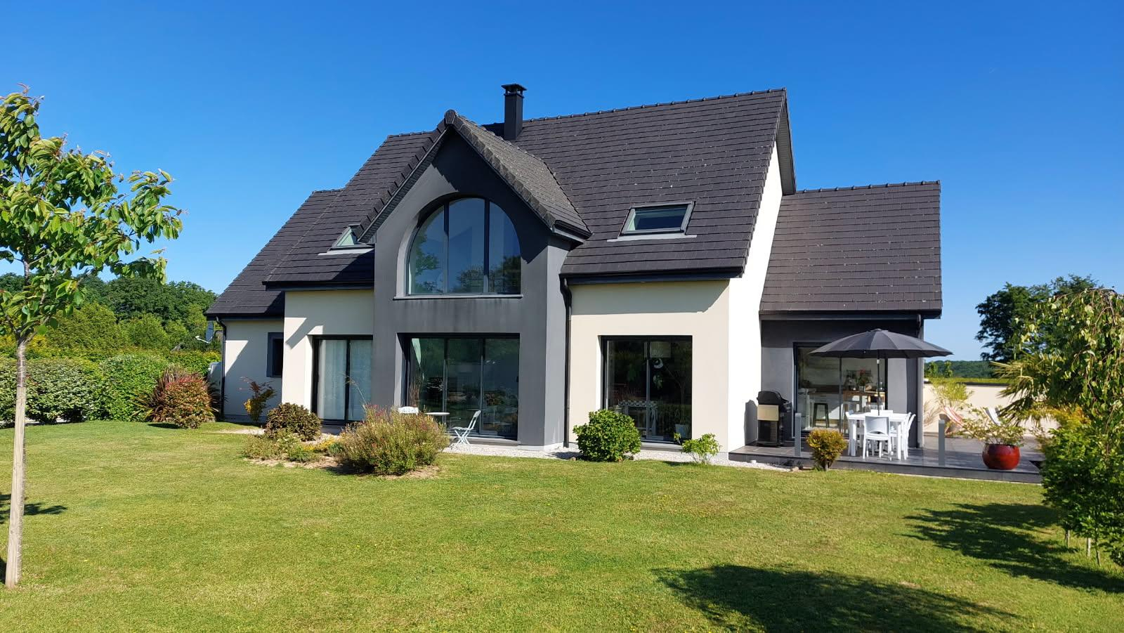 Maison-Villa - VALMONT