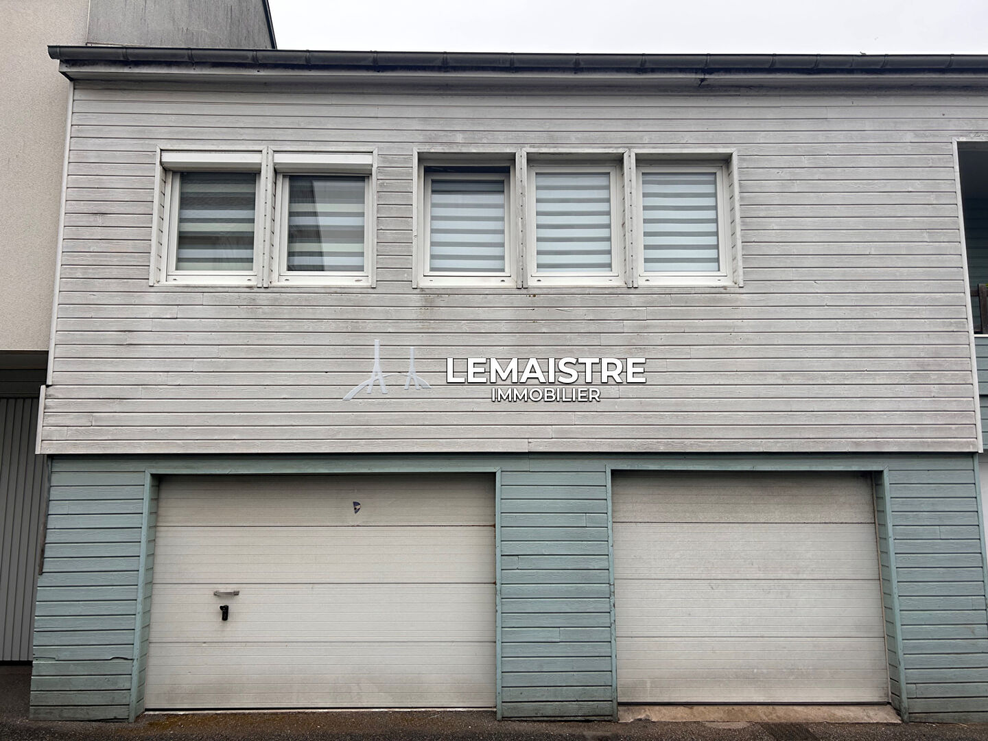 Immeuble - GONNEVILLE LA MALLET