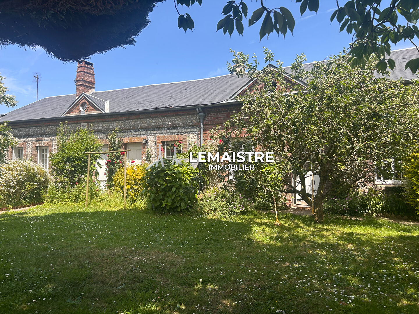 Maison-Villa - GONNEVILLE LA MALLET