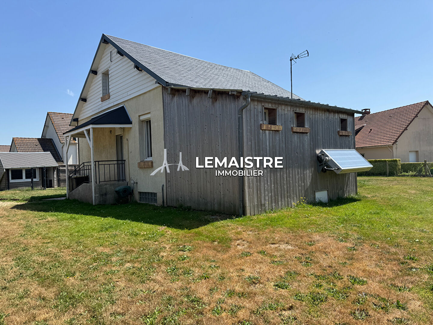 Maison-Villa - BEUZEVILLE LA GRENIER
