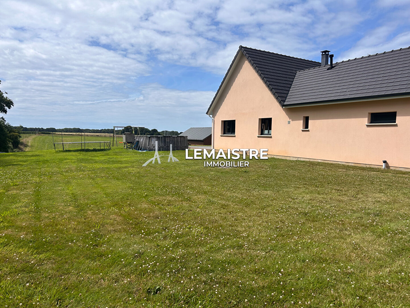 Maison-Villa - GONNEVILLE LA MALLET