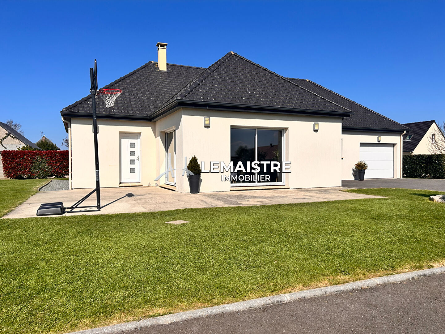 Maison-Villa - FROBERVILLE