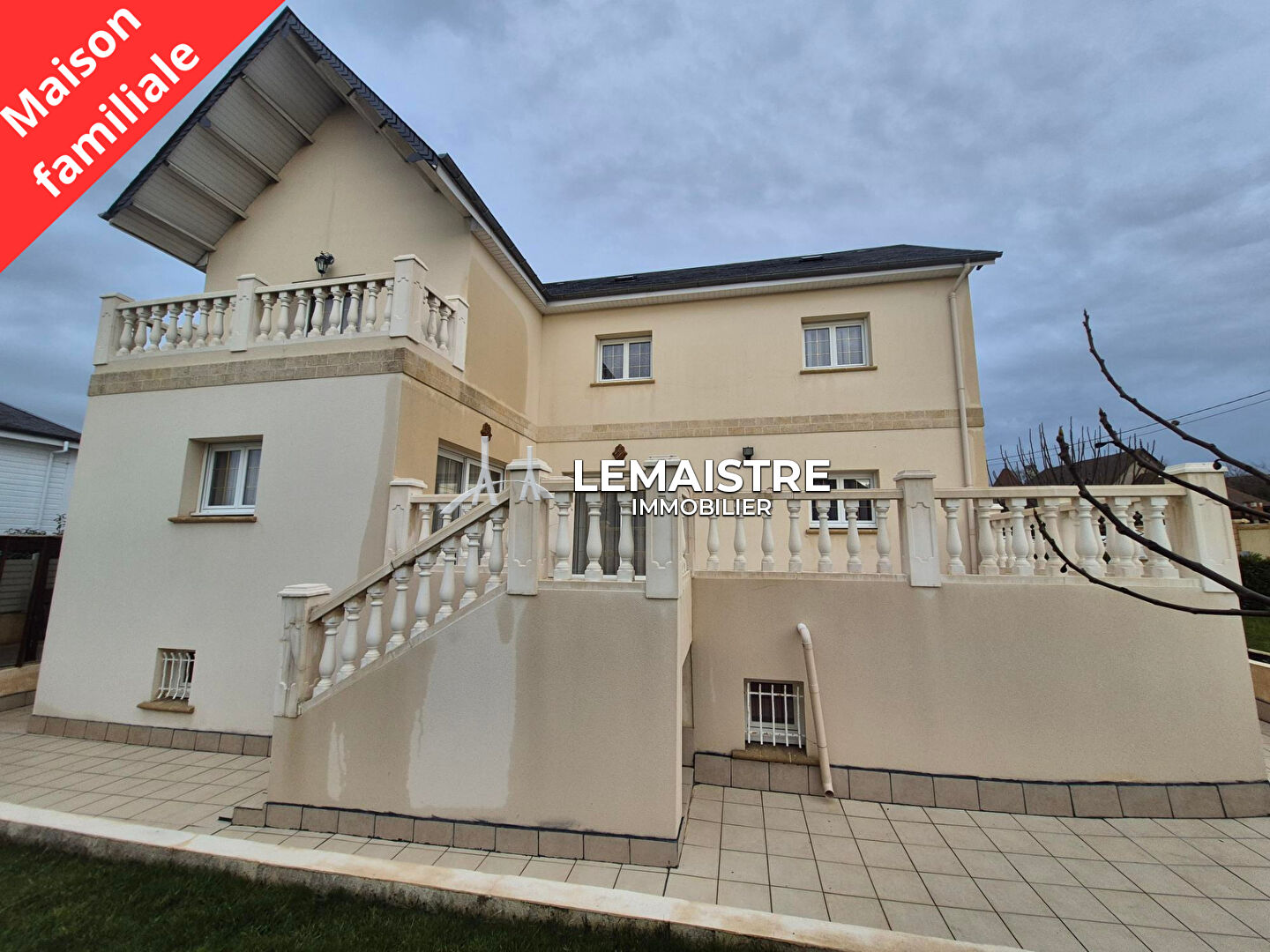 Maison-Villa - FONTAINE LA MALLET