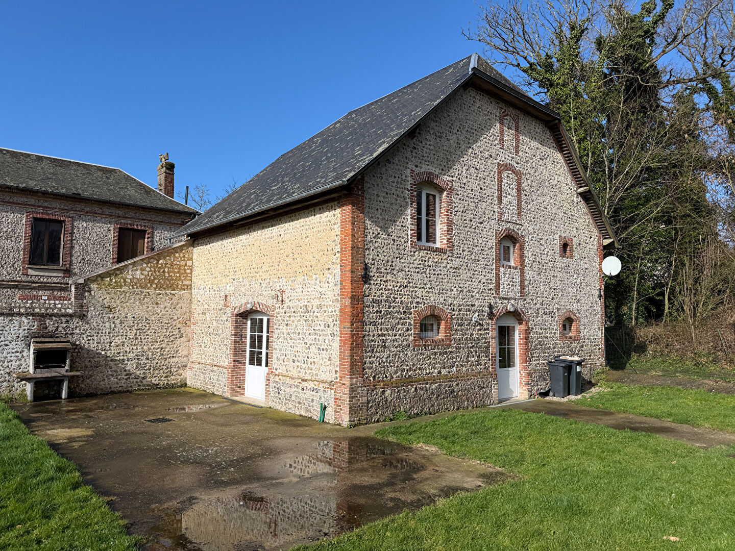 Maison-Villa - LES LOGES