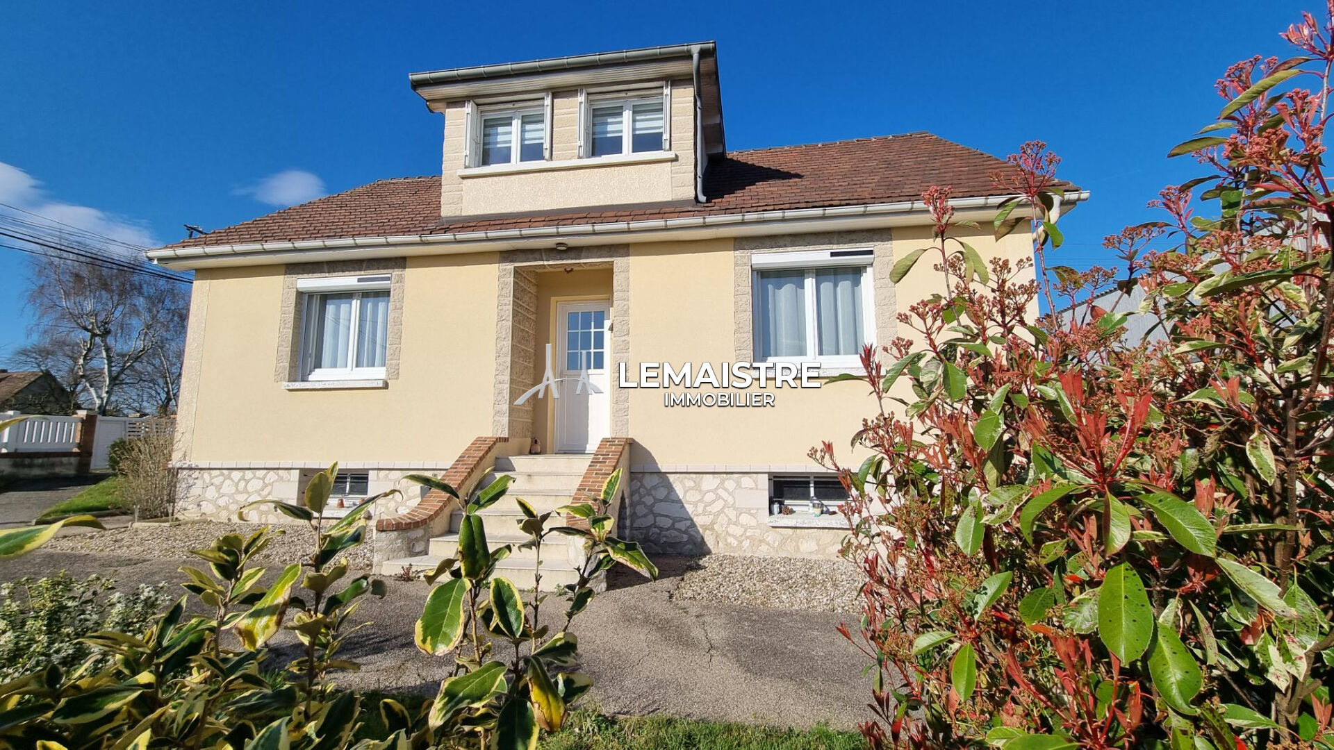 Maison-Villa - SAHURS