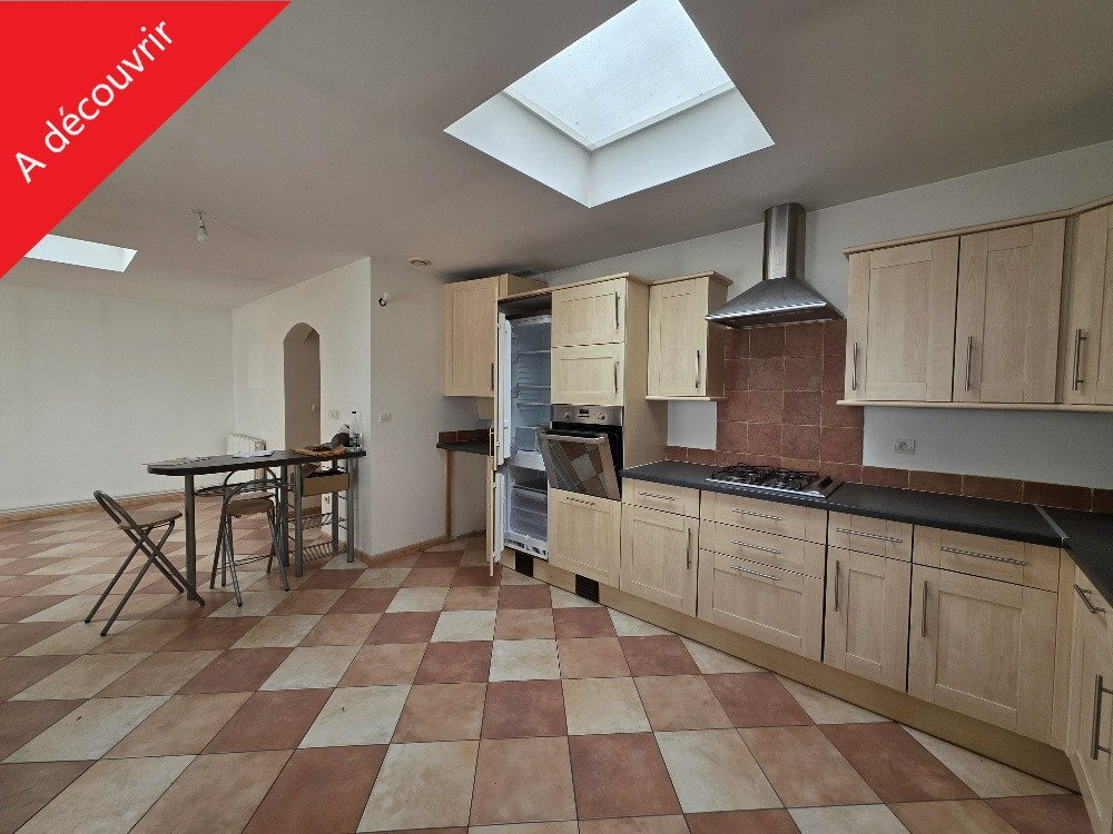 Maison-Villa - FONTAINE LA MALLET