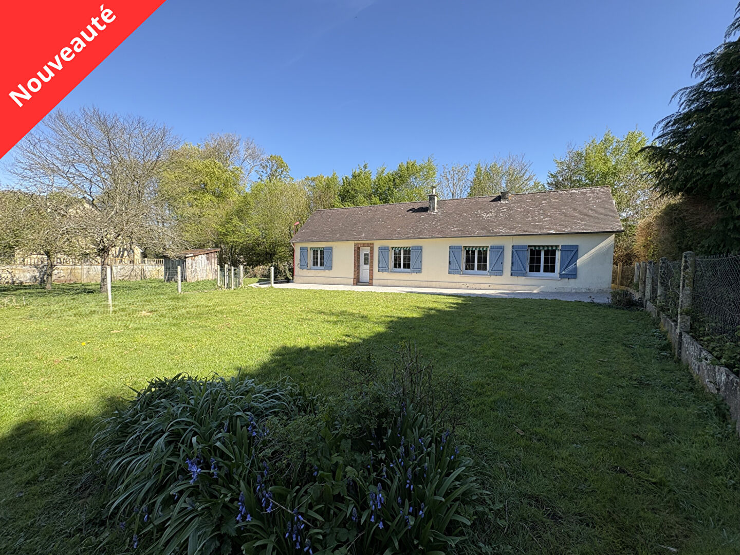 Maison-Villa - THEUVILLE AUX MAILLOTS