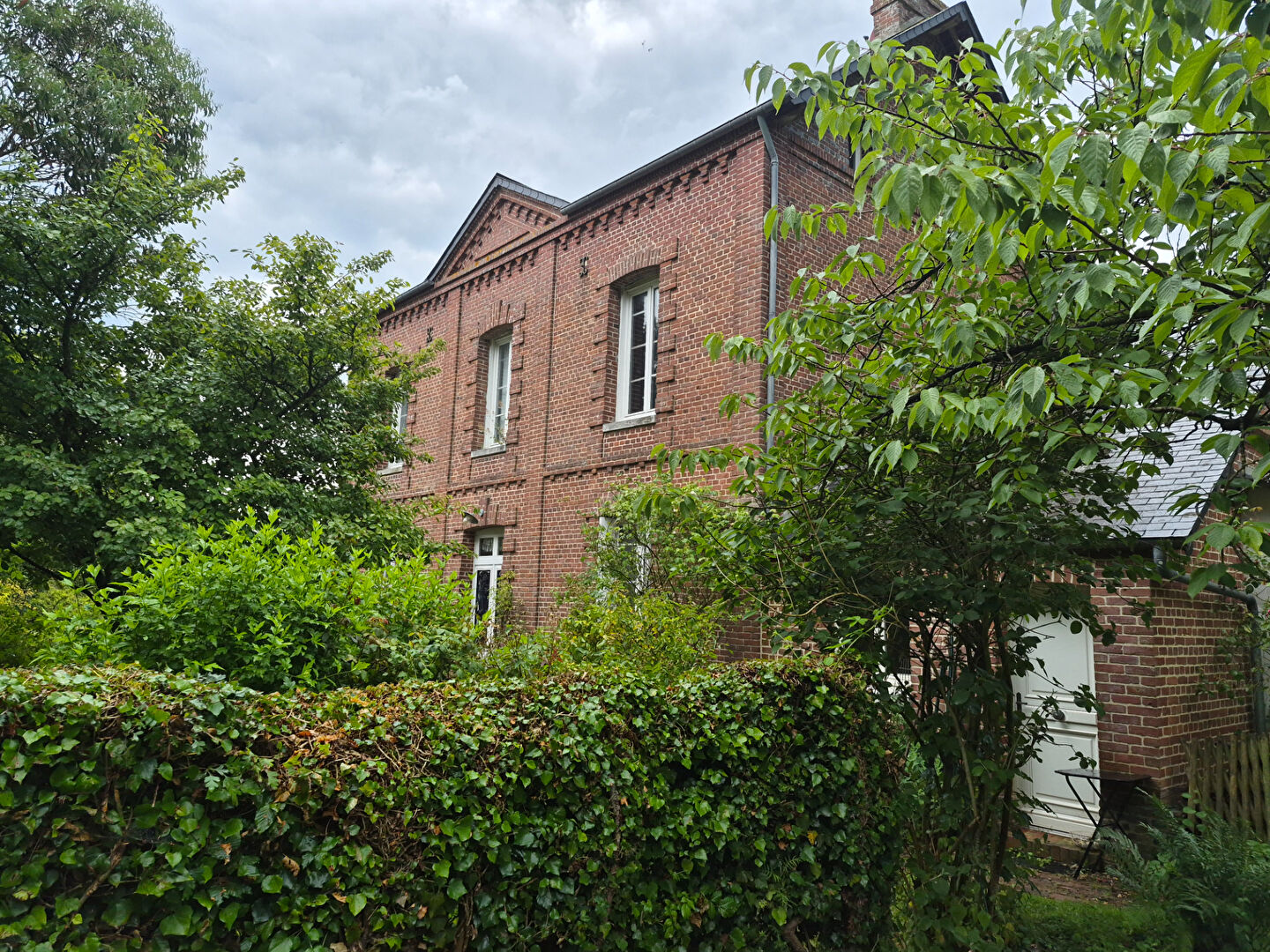 Maison-Villa - YERVILLE